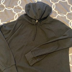 Black crop hoodie